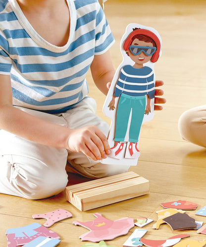 Dress-Up Magnetic Puzzle 66 Piece Jigsaw Puzzle